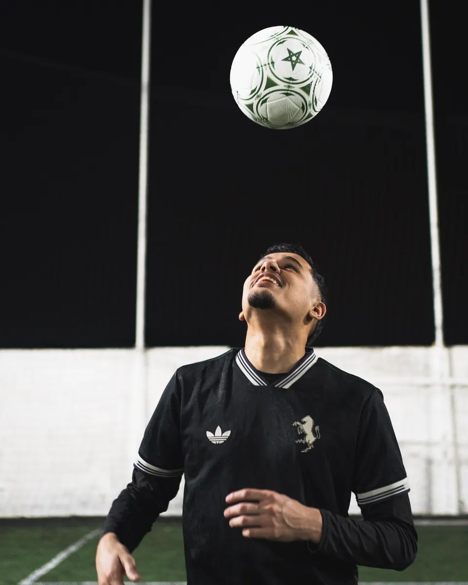 Ayuubfooty photoshoot Juggling ball
